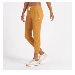 Vuori Women’s Performance Jogger Size Medium